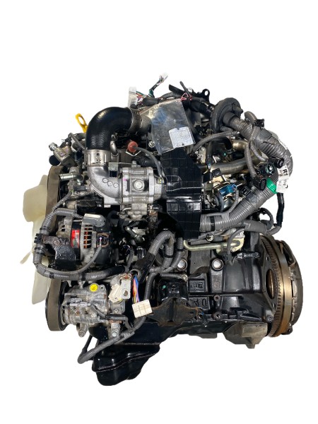 2GDFTV Motor Toyota Hilux N1 2,4D ab 2015 mit Anbauteilen. 19000-0E280